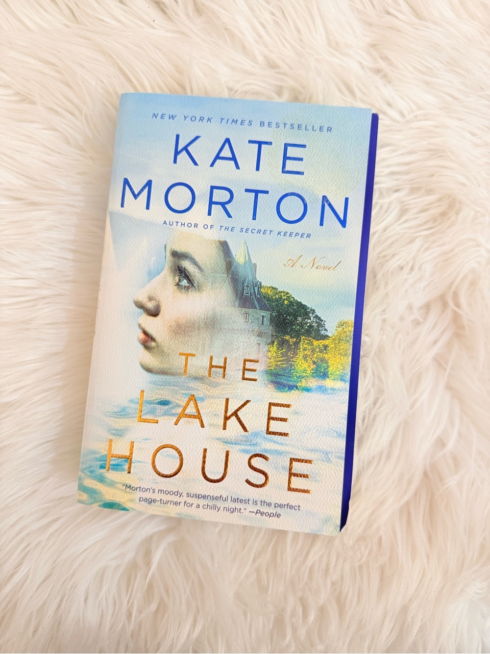 💫10/$25 • The Lake House Paperback by Kate Morton